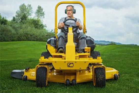 Pro-Z mower from Cub Cadet